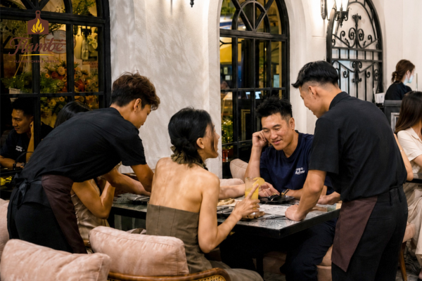Trải nghiệm dịch vụ chu đáo và chuyên nghiệp